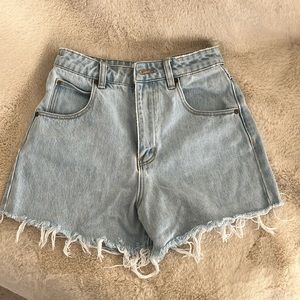 Rollas duster shorts. Women’s size 24. Hi Rise